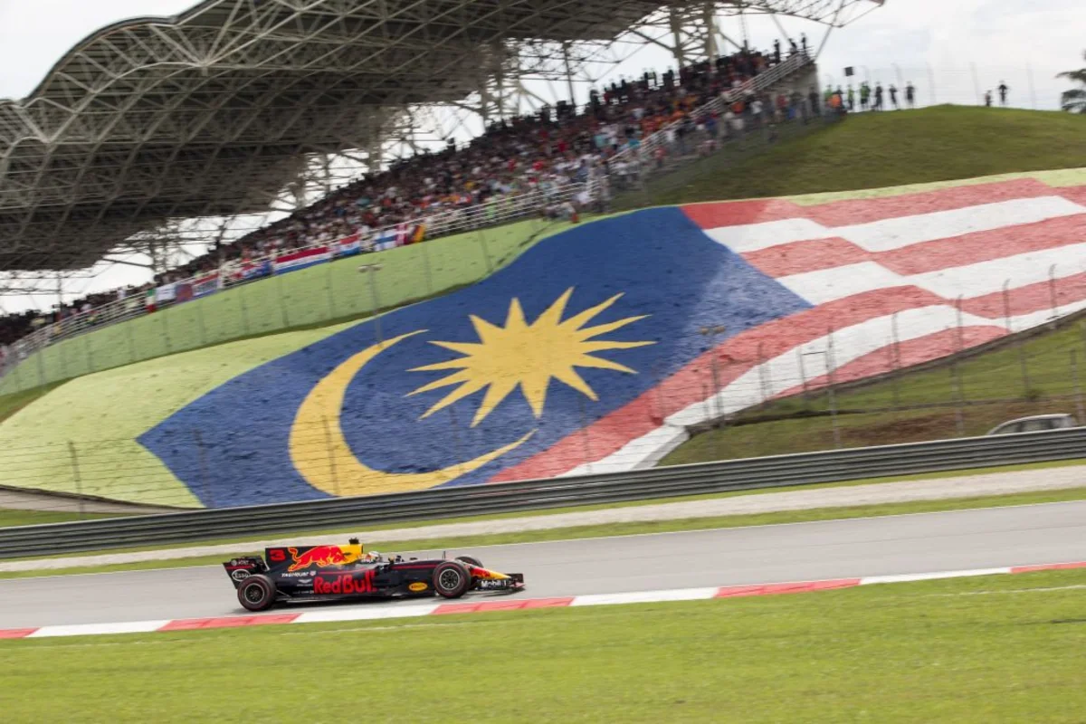 "Formula 1" üzrə Bəhreyn Qran-prisi Yaxın Şərqdəki vəziyyətlə bağlı Malayziyaya köçürülüb