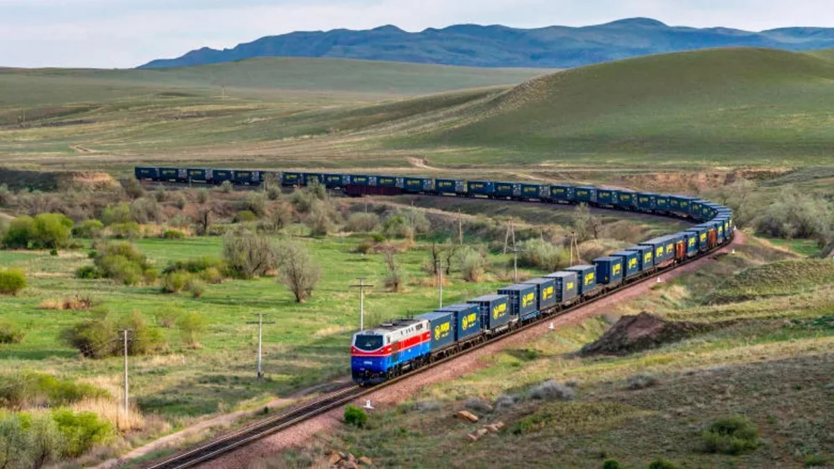 Favorable geographical position makes Baku and Tashkent the management center of the Eurasian megaproject - OPINION