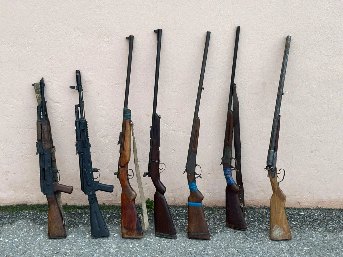Ötən gün qanunsuz saxlanan 8 silah aşkarlanıb