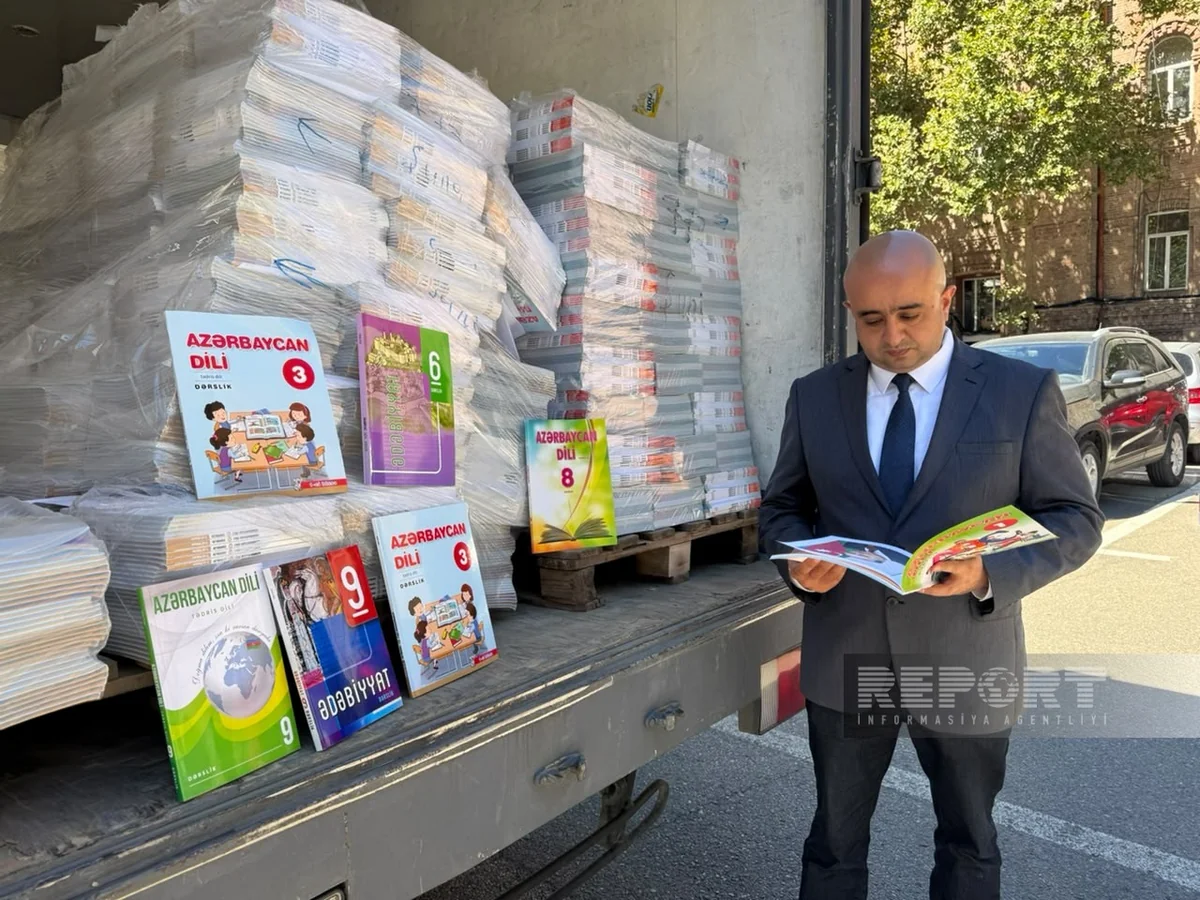 Azərbaycan Gürcüstana 22 mindən çox dərslik göndərib