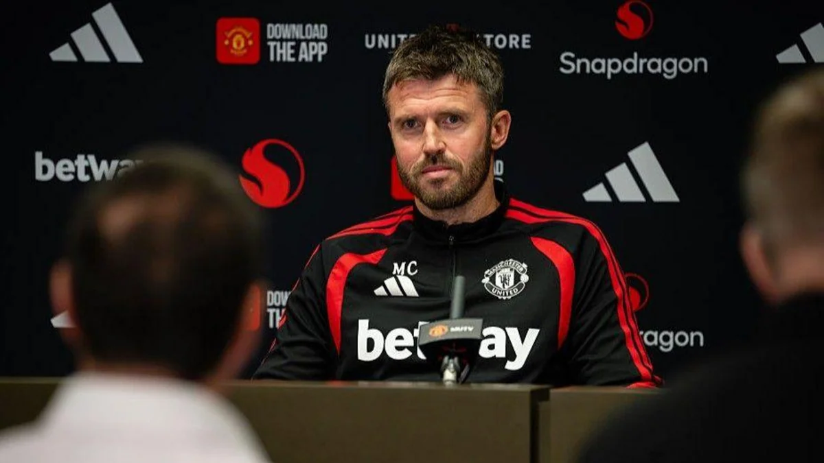 Michael Carrick: "Sabah"la matçda Çempionlar Liqasına uğurlu start vermək istəyirik