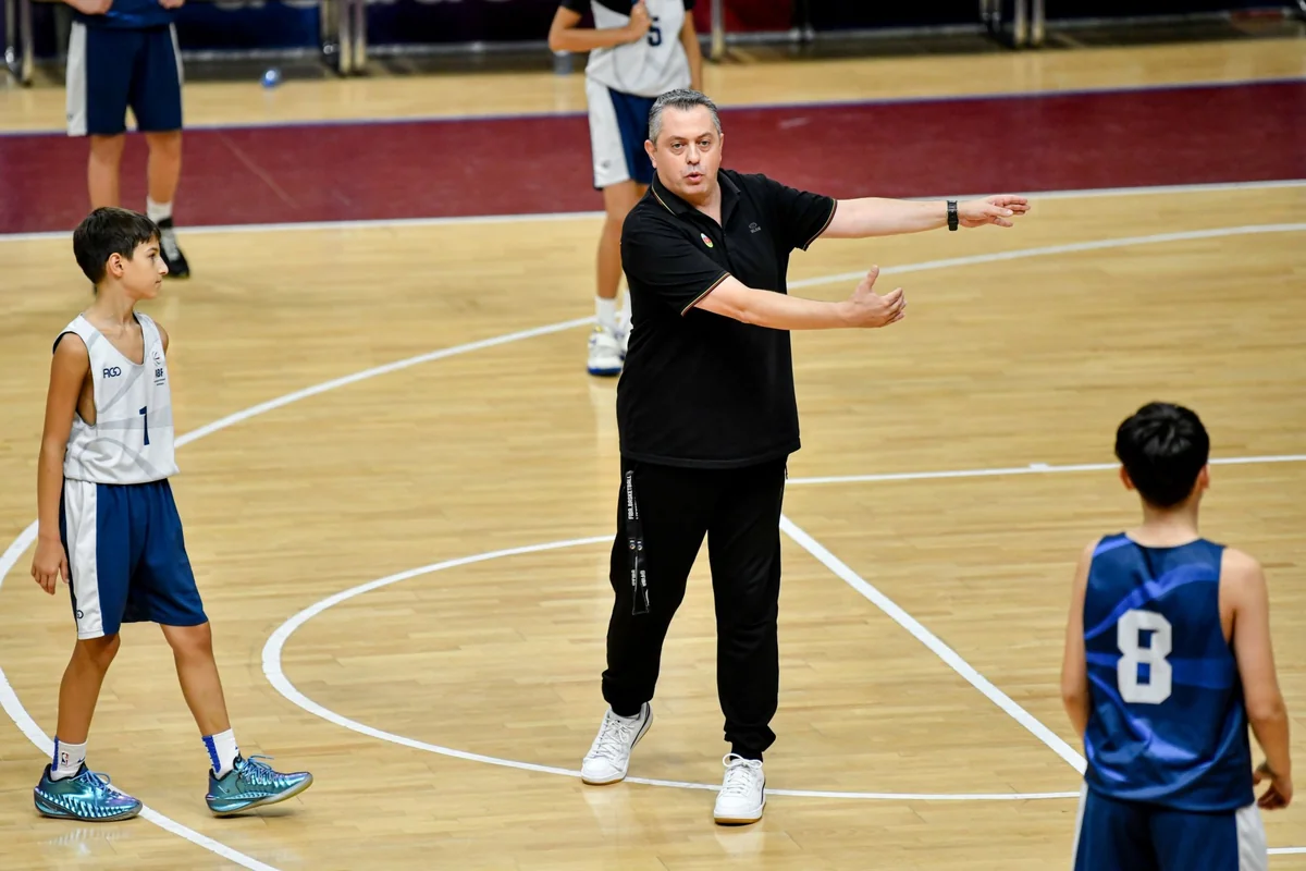 Basketbol məşqçiləri üçün seminar və imtahanlar keçirilib