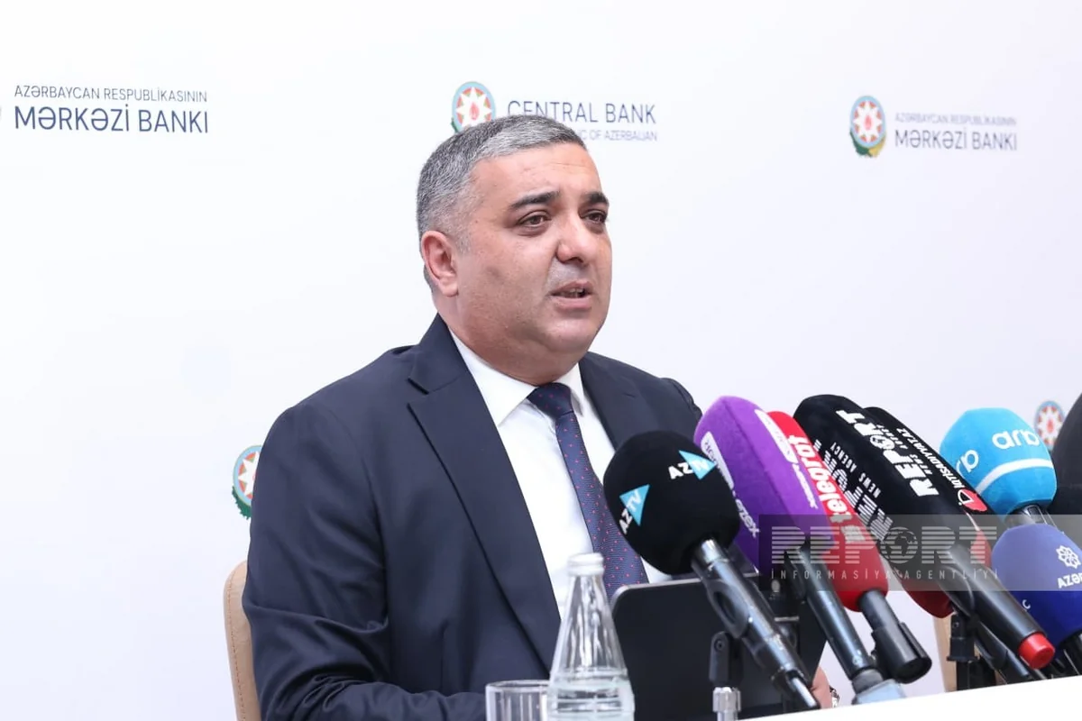 AMB I yarımildə ölkəyə və ölkədən pul köçürmələrinin məbləğini açıqlayıb