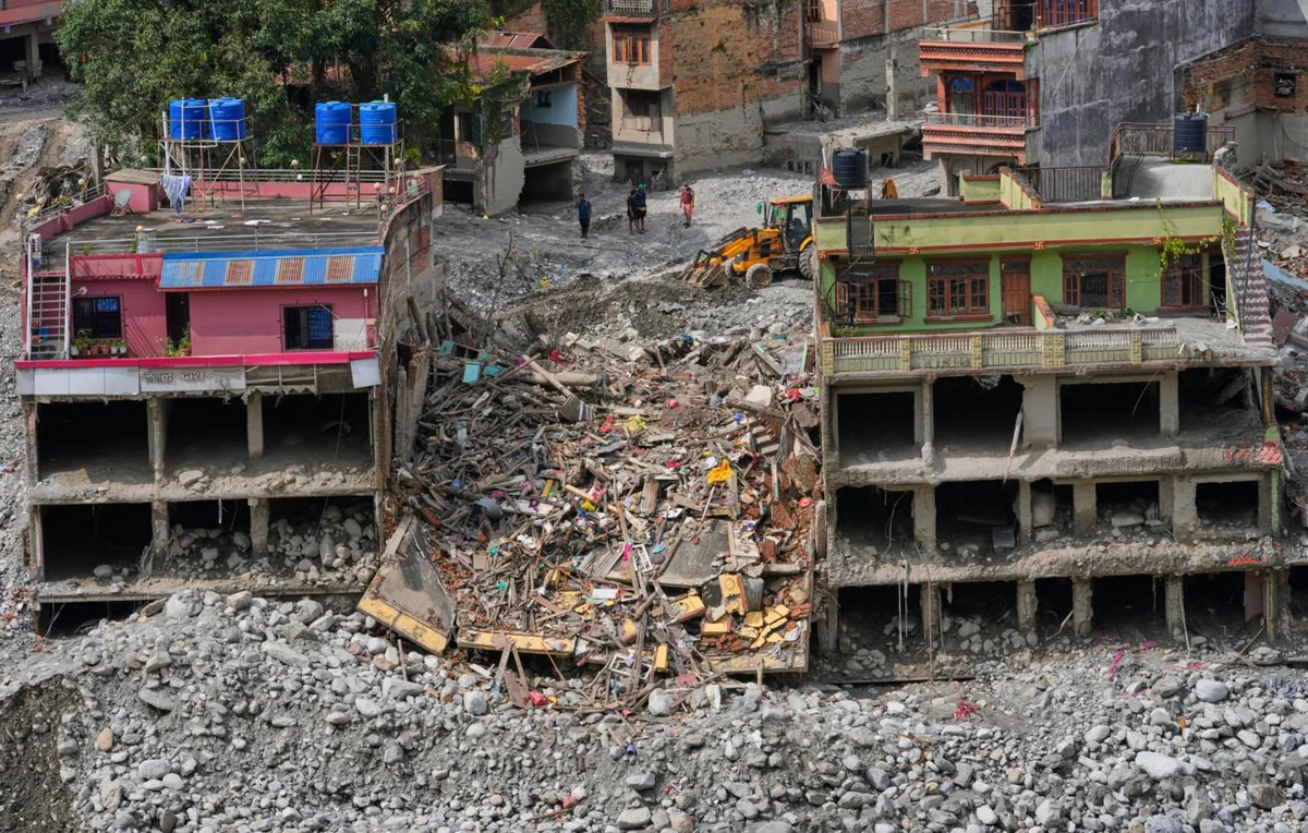 Nepalda torpaq sürüşməsi nəticəsində ölənlərin sayı 1 396 nəfərə çatıb