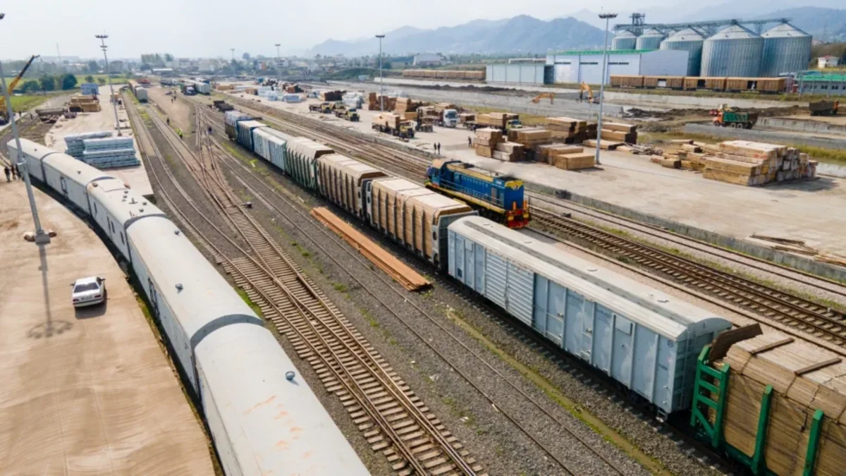ADY: Astara Terminalında yük aşırılması 30 % artıb