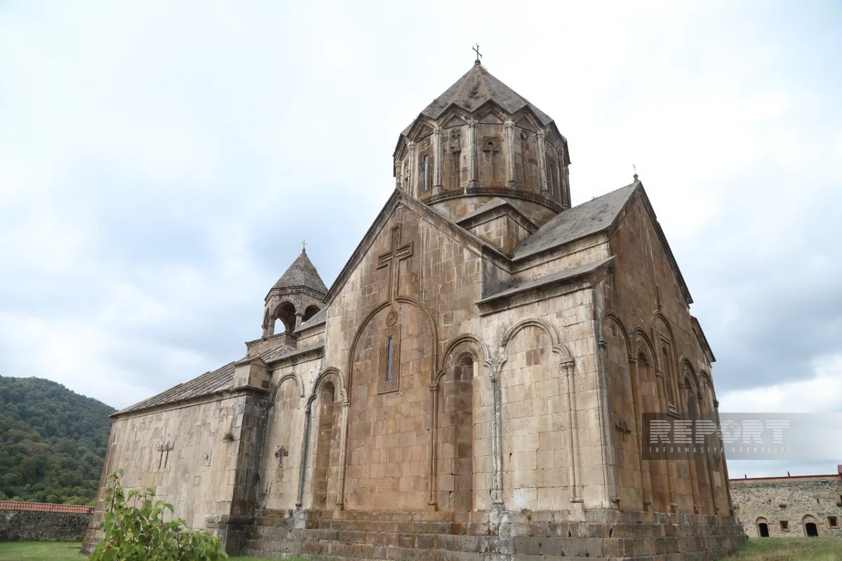Tarixin izlərini qoruyan əzəmətli Gəncəsər monastırı