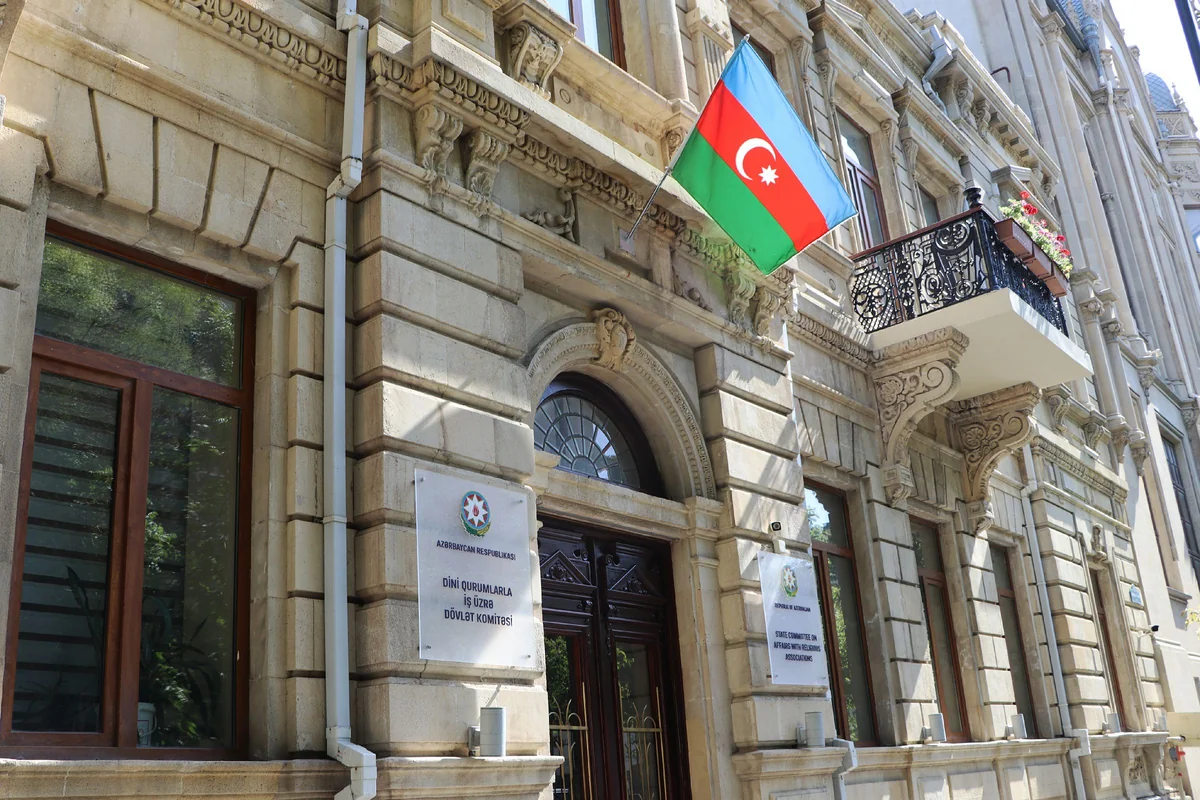 Biləsuvarda dinin siyasiləşdirilməsinin yaratdığı risklərə həsr olunan regional konfrans keçirilir