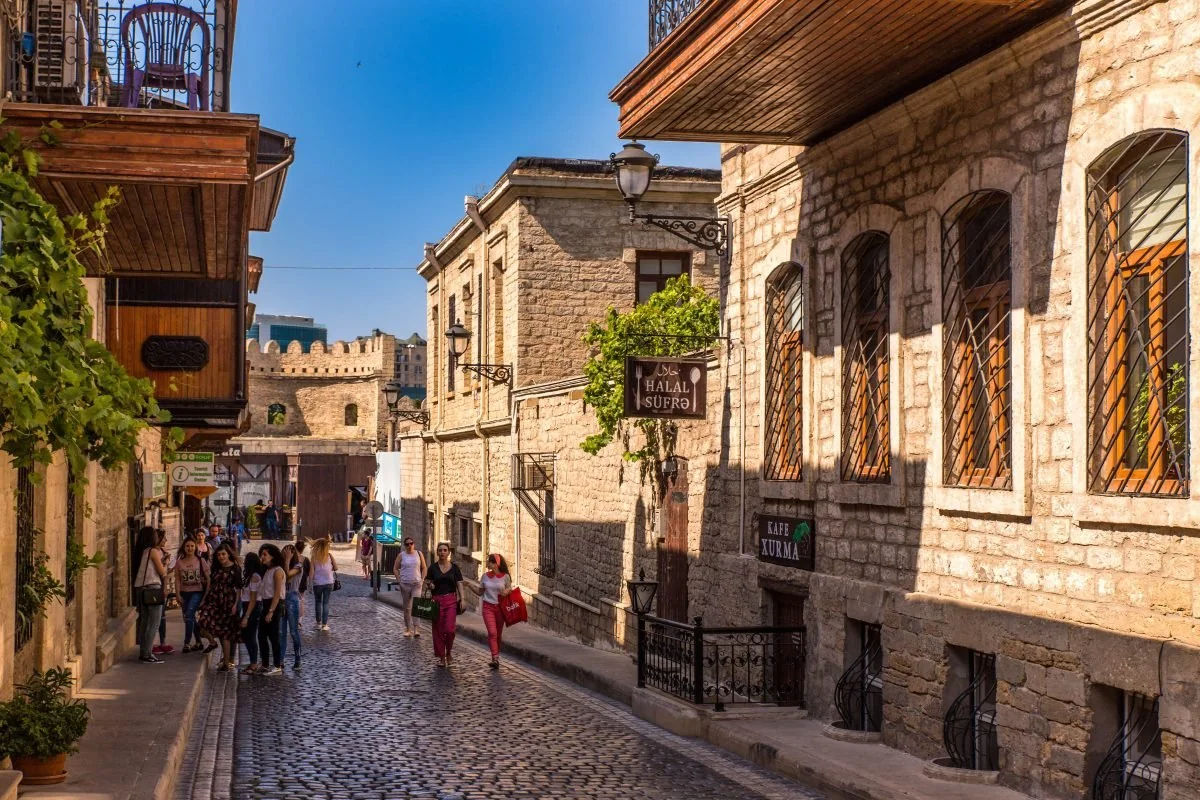 Birgünlük ziyarətçilərin Azərbaycanda xərcləri 30 % artıb