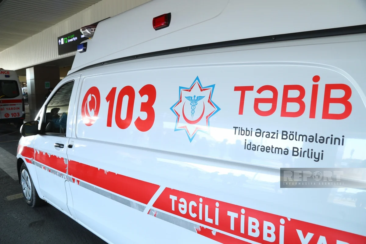 Bakıda üzərinə reklam lövhəsi aşan qadına zəruri tibbi xidmətlər göstərilib