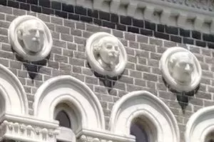 Roundels of Historical Figures in Mumbai, India