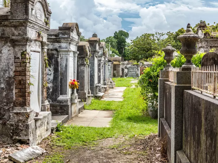 The Best Halloween Travel Destinations for Spooky Sojourns