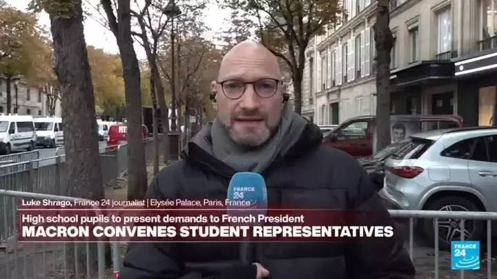 French protests: President Emmanuel Macron meets student unions representatives