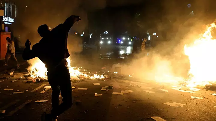 Albania: Student protests in Tirana turn violent as Flamingo Revolution escalates