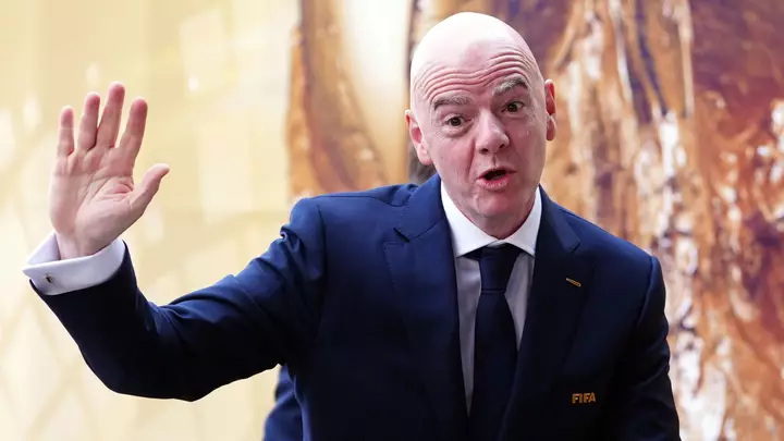 FIFA təcili iclasında Infantino'yu gözləyən əsas suallar