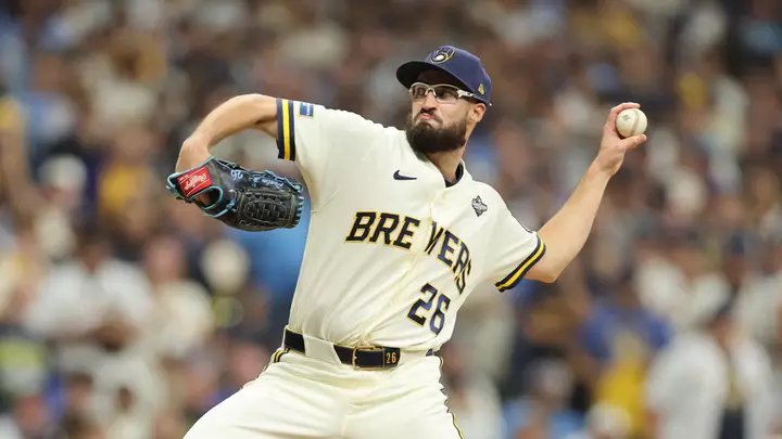 Aaron Ashby MLB tarixinin kənarında, Brewers relieveri dominant mövsüm sonu performansını davam etdirir