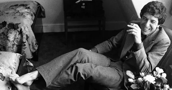 The Constitution of the Inner Country: Leonard Cohen on Language and the Poetry of Presence