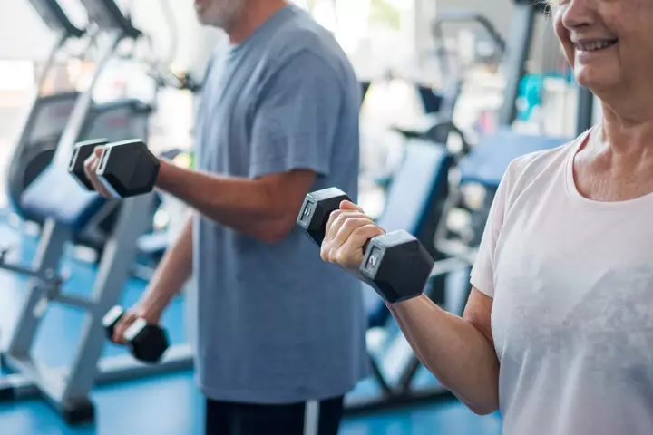 Fitness Industry Embraces Healthy Aging as Experts Warn on Longevity Claims