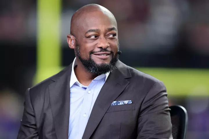 Mystery NFC Team Eyeing Mike Tomlin for Head-Coaching Job: Report