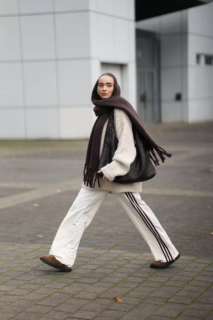 How to Style Tracksuit Pants for Fall and Winter 2026