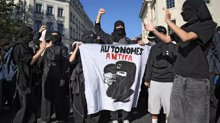 Fifty Antifa groups in France join vast network to ensure chaos in weekend protests