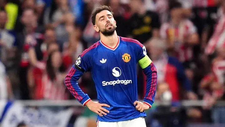 Man Utd beaten by Atletico as Yoro controversially sent off