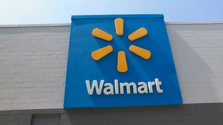 Walmart Is Selling 'Outstanding' Athletic Shorts for $2, and They Come With Multiple Zip-up Pockets