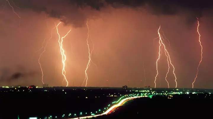 Tornado Watch Issued for Minneapolis-St. Paul and 33 Counties Until 9 PM, With 70 MPH Gusts Possible