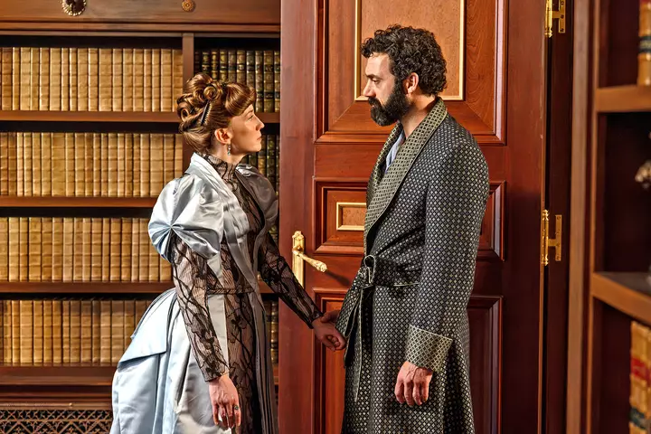 ‘The Gilded Age’ Team on Paramount Merger Parallels and Going From Budget Cuts to a Season 3 Breakout: ‘You’re Part of a Very Fortunate Minority’