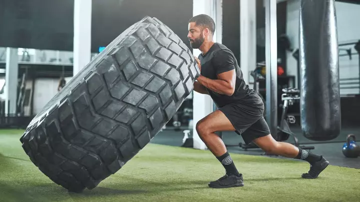 We Asked a Trainer and a Life Coach Why 96% of Gym-Goers Fail. Here Are 8 Mental Rules of the 4% Who Succeed