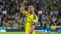 Ronaldo closes in on 1,000th goal with hat-trick
