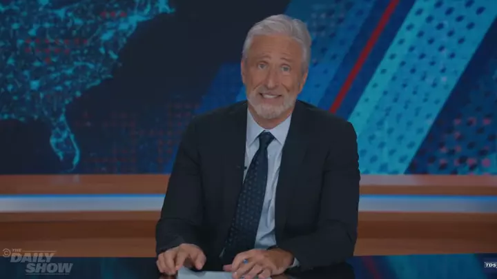 Jon Stewart Jokes Skydance Has ‘Pulled Our Renewal’ Before Slamming JD Vance, Trump and Emmanuel Macron