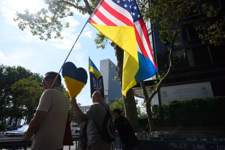 Trump Admin Unclear on Ukraine, Sudan Immigrant Protections Before Midterms