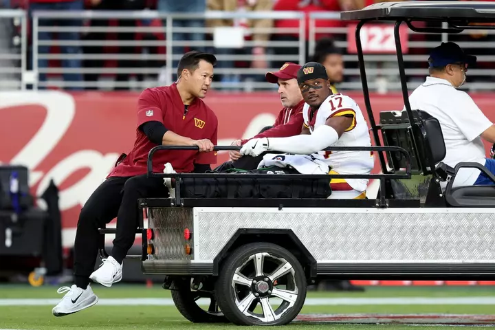 Commanders Key Offensive Weapon Exits 49ers Matchup With Scary Injury