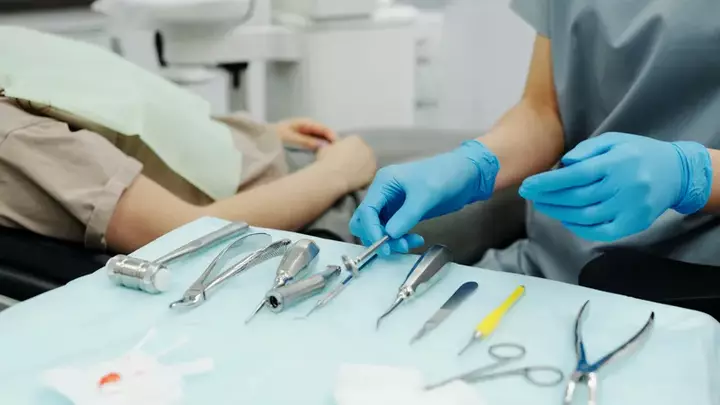 Diş həkiminə getdi, ölümünə 1 il yarım qaldığını öyrəndi