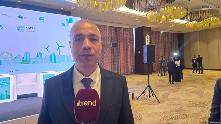 Azərbaycan Qara Dəniz yaşıllıq enerji kabelinin milyardlarla dollar maliyyələşdirilməsini tələb etdiyini bildirir