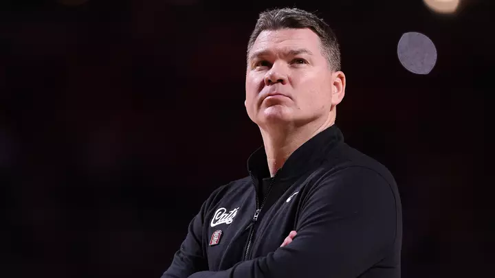Arizona coach Tommy Lloyd has a theory: NCAA is embracing eligibility chaos to leverage federal legislation