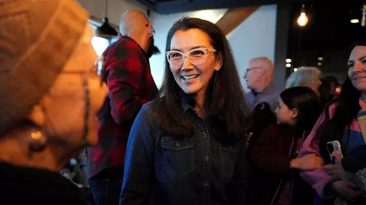Peltola insists 'I knew nothing' about alleged 'Decoy Dan' scheme as Sullivan alleges she is 'still lying'