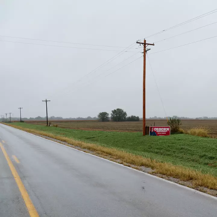 Pete Ricketts’s Wealth Puts Class at the Center of Nebraska’s Senate Race