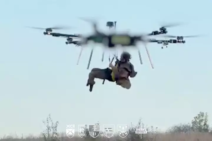 Ukrayna dünyada ilk dəfə yaralı əsgərin dronla xilas edilməsini iddia edir