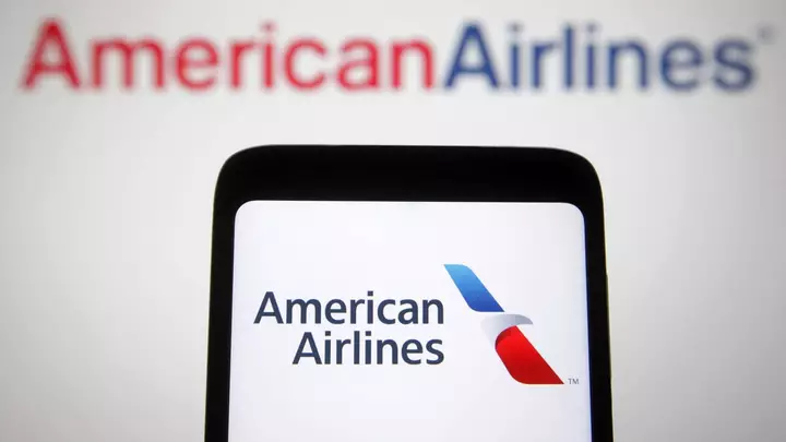 AT&T Customers Can Earn Up to 5,000 American Airlines Miles by Linking Accounts
