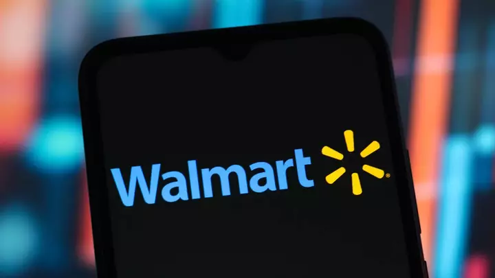 Walmart's $159 L-Shaped Bookshelf Turns Any Empty Corner Into a 'Cozy' Book Nook