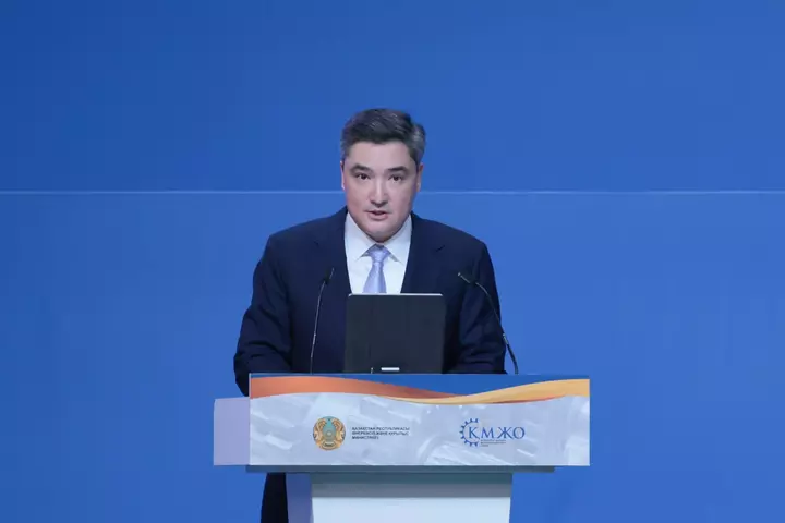 Qazaxıstan planlaşdırılmış büdcə xərclərini 14,9 milyard dollar azaldır – PM