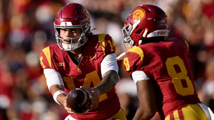 USC vs. Wisconsin prediction, odds, time: Week 8 Saturday college football picks from proven model