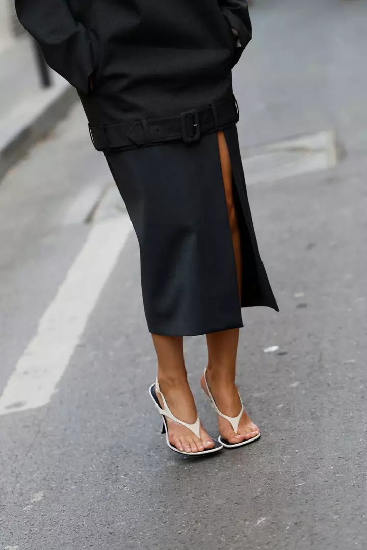 16 Trendy Pedicure Colors That Are Perfect for Fall, According to Experts