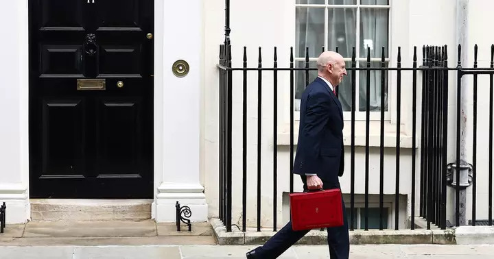 UK’s Healey cracks down on VAT-shirking online sellers