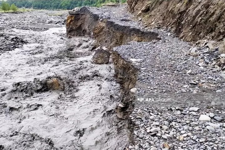 Bəzi rayonlarda yağış yağacaq, çaylardan sel keçəcək - XƏBƏRDARLIQ