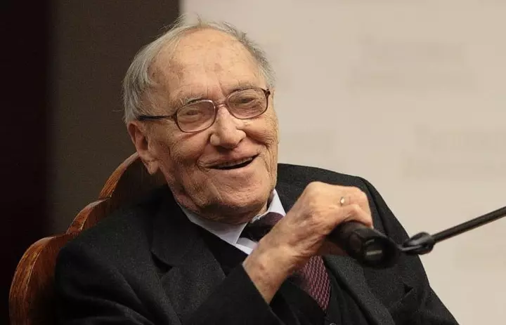 "Dünyanı yaratdığına görə Tanrını qınamağa heç bir haqqımız yoxdur, çünki..."  - Polyak mütəfəkkirdən sitatlar