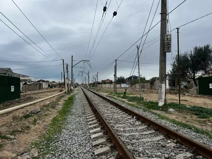 Yeni Suraxanı-Hövsan dəmir yolu xəttində 4 stansiya tikiləcək