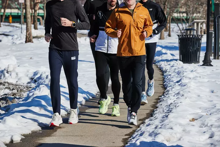 The 10 Best Men’s Running Pants to Usher in Cold Weather
