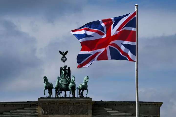 Nearly half of Britons say they would not fight for their country, poll shows